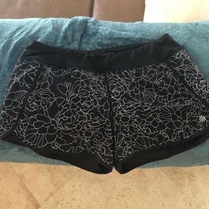 Athletes running shorts -m